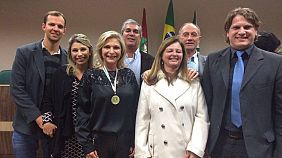 Administradora da Carbonífera Catarinense recebe homenagem de vereadores