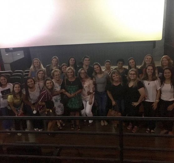 Carbonífera Catarinense homenageia suas mulheres em tarde de cinema